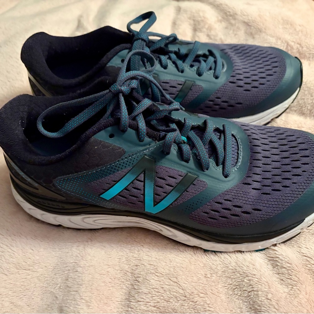 New Balance Women's Blue 840 10D wide
